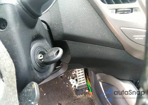 2012 Hyundai Veloster Base W/Black z USA, uszkodzony, nr VIN KMHTC6AD4CU065676